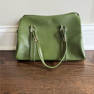 Elegant Vintage Green Leather Handbag